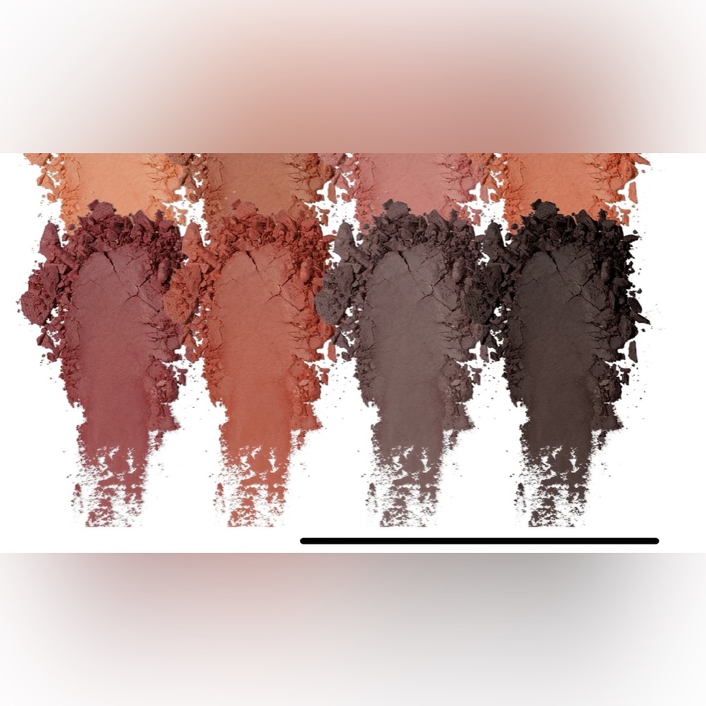 Lash step eyeshadow palette - Picture 2 of 3